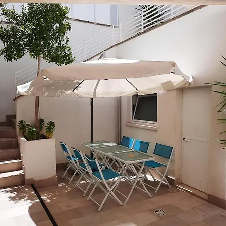 Y Arcillos Luxury Cin Ito75o35b4ooo468o2 Guest house *
