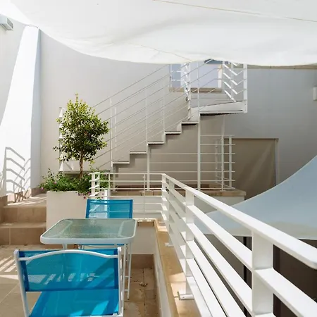 Y Arcillos Luxury Cin Ito75o35b4ooo468o2 Guest house